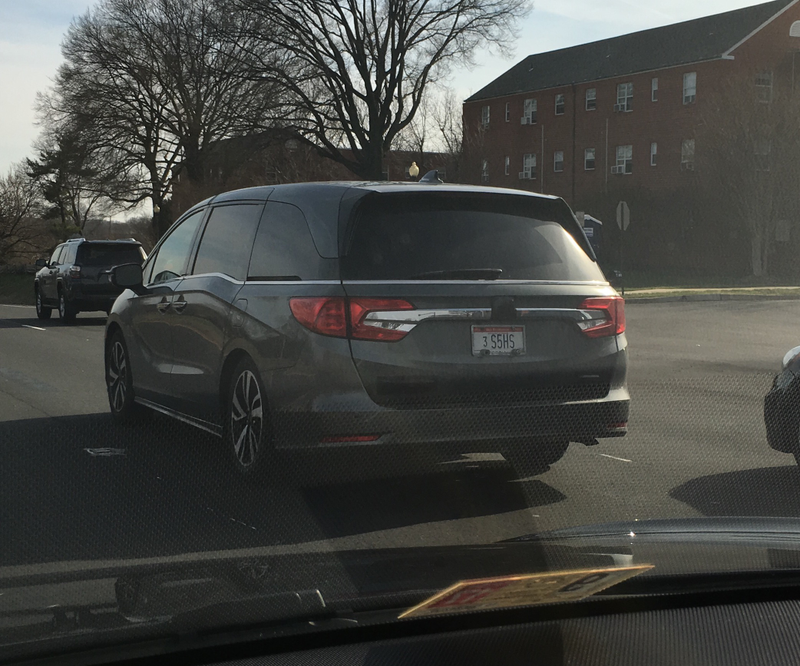 Illustration for article titled 2018 Honda Odyssey Spy Shots (Part Deux)